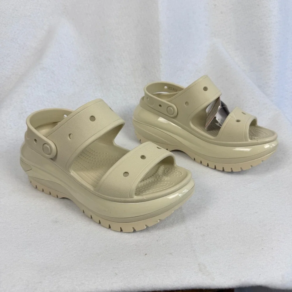 New Crocs Mega Crush Sandal Bone Platform Lug Sole Mens 7 Womens 9 Summer Cream